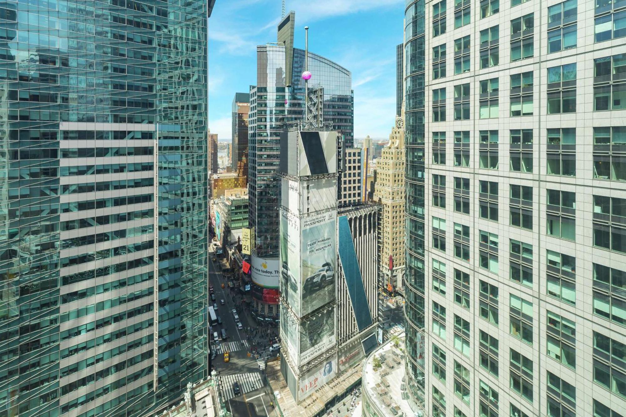 Hilton Garden Inn New York - Times Square Central Exterior foto